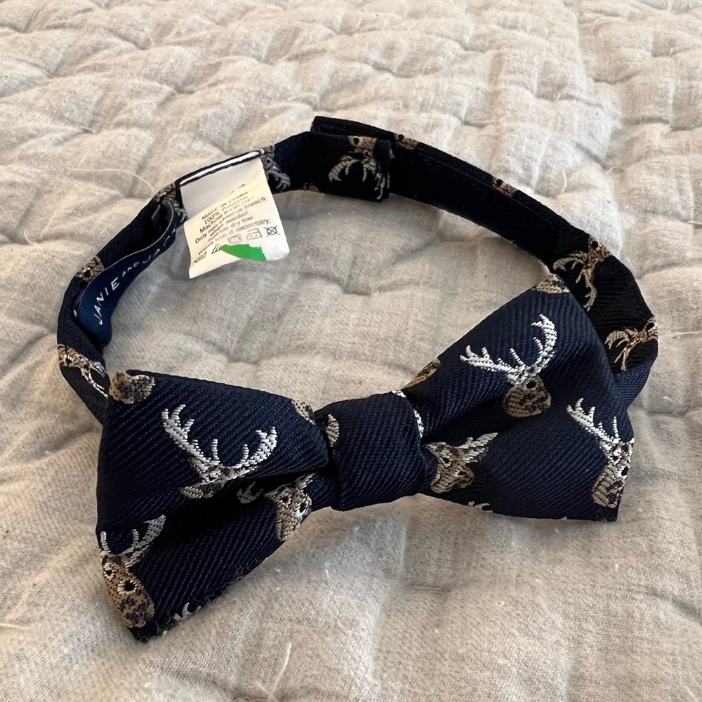 NWOT Janie and Jack Deer Bow Tie Size Up to 3T